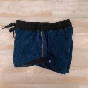 Lululemon Size 8 Running Short